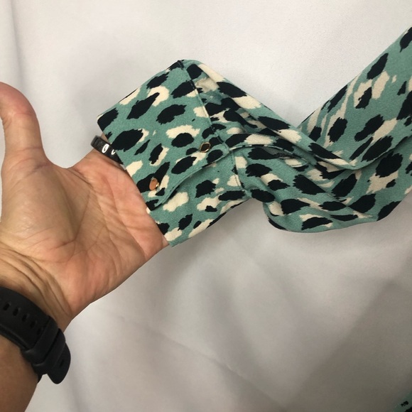 H&M Dress Paintbrush Pattern Faux Wrap Front Softly Gathered Cuffed Long Sleeve - Picture 4 of 10